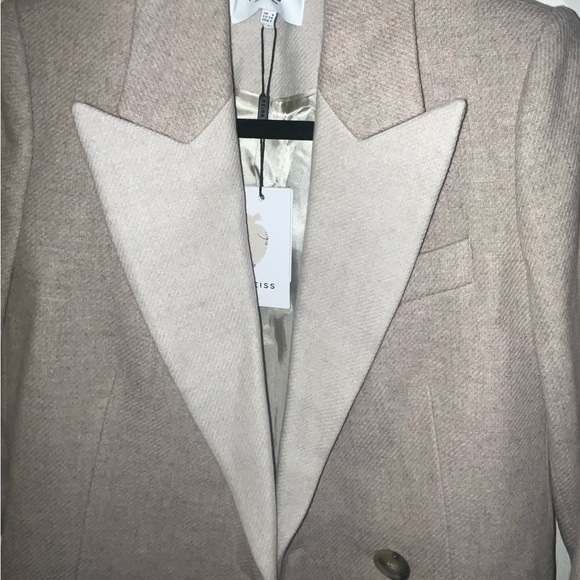 Reiss Mandie Contrast Collar Wool-
Blend Trench Coat Double Breasted
Neutral - Picture 3 of 7